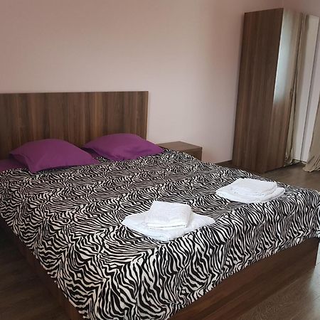 Guest House Khergiani Μέστια Εξωτερικό φωτογραφία