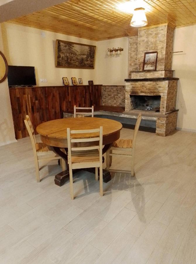 Guest House Khergiani Μέστια Εξωτερικό φωτογραφία