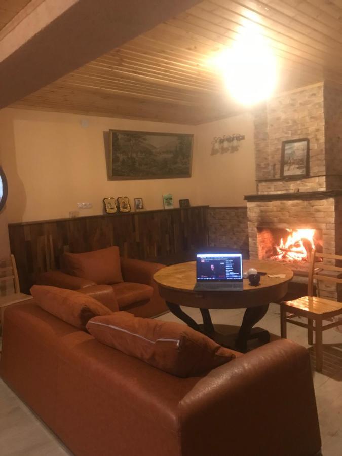 Guest House Khergiani Μέστια Εξωτερικό φωτογραφία
