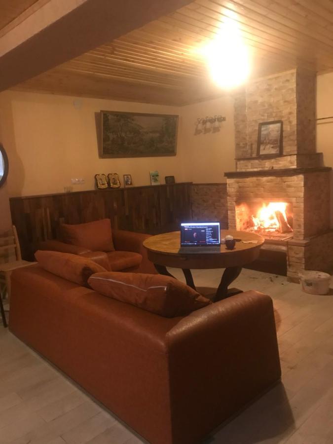 Guest House Khergiani Μέστια Εξωτερικό φωτογραφία