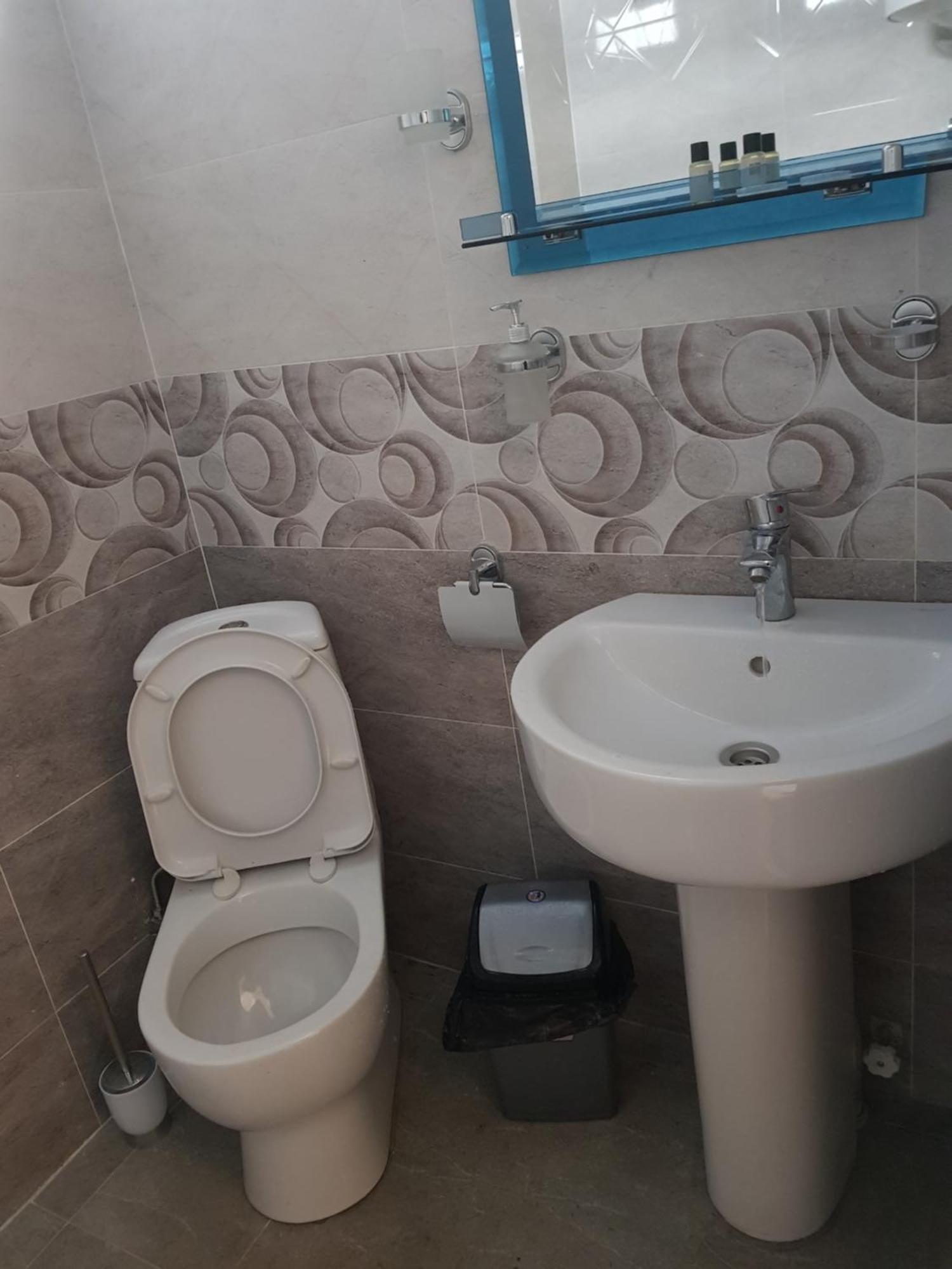 Guest House Khergiani Μέστια Δωμάτιο φωτογραφία