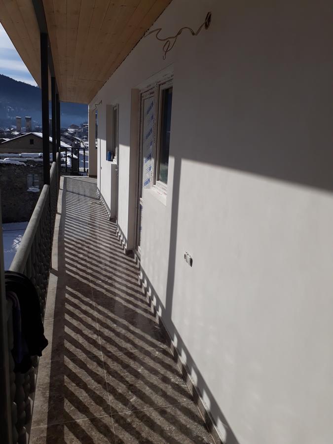 Guest House Khergiani Μέστια Εξωτερικό φωτογραφία