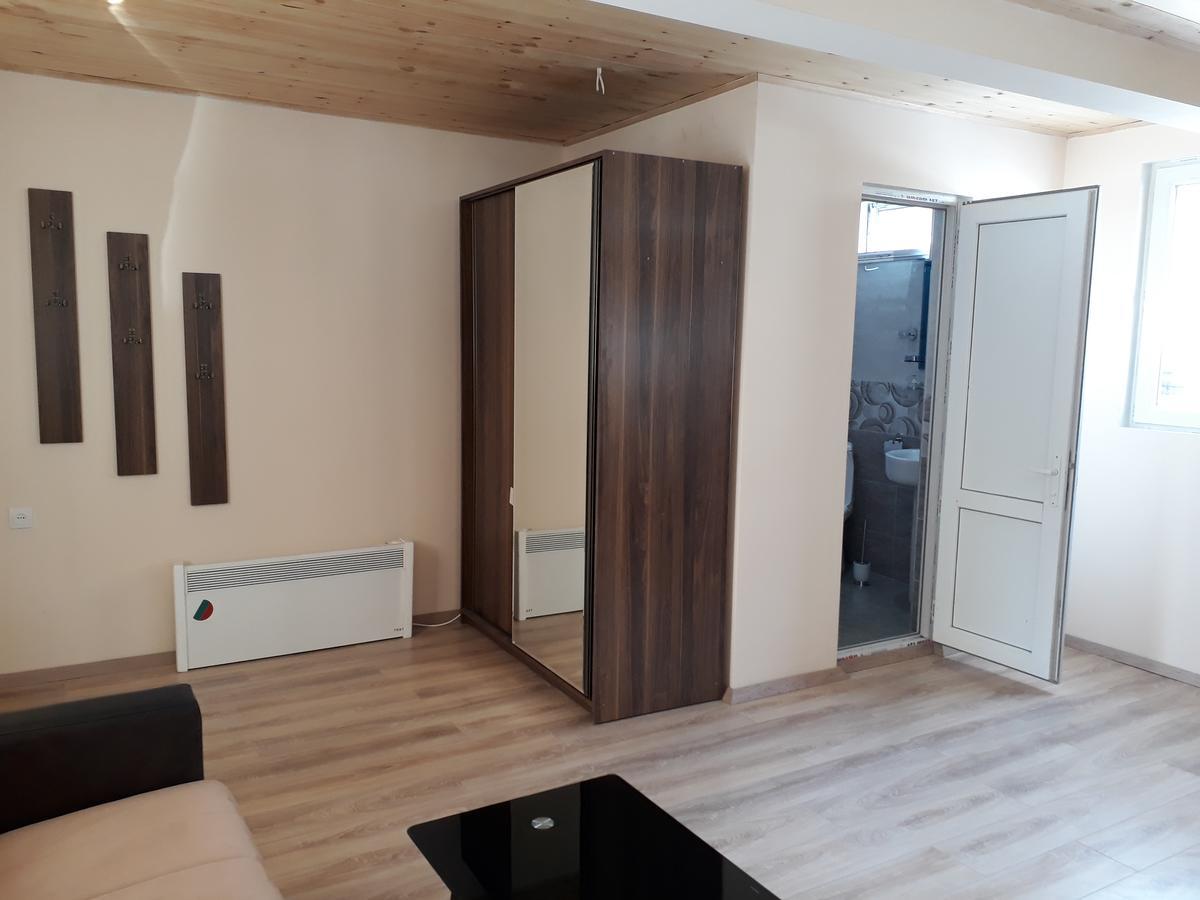Guest House Khergiani Μέστια Εξωτερικό φωτογραφία